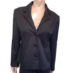 Classic Women's Black Tailored Jacket